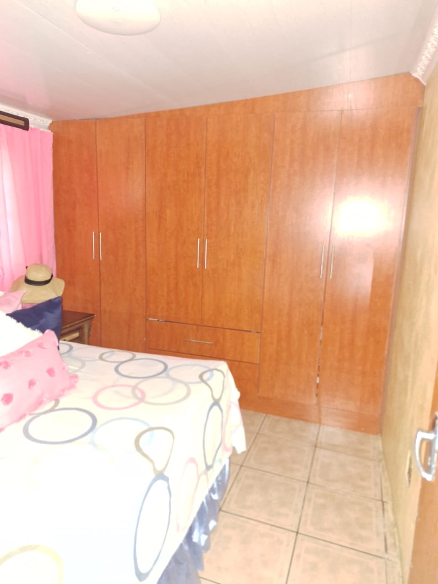 5 Bedroom Property for Sale in Mdantsane Nu 2 Eastern Cape